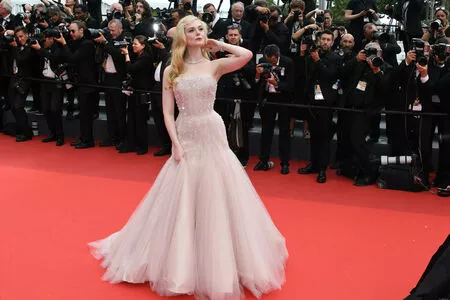 Elle Fanning OnlyFans Leaked Free Thumbnail Picture - #Oy4a6RDKDk