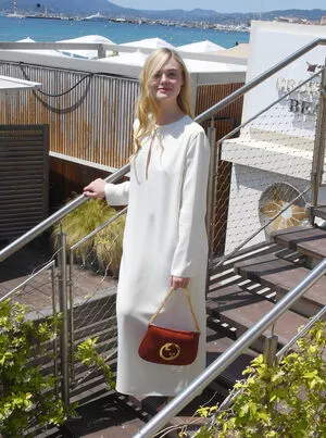 Elle Fanning OnlyFans Leaked Free Thumbnail Picture - #PMwF3Py0bV