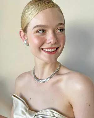 Elle Fanning OnlyFans Leaked Free Thumbnail Picture - #PS74rne6WU