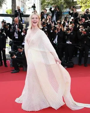 Elle Fanning OnlyFans Leaked Free Thumbnail Picture - #Pn3m5eCMO1