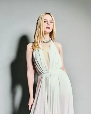 Elle Fanning OnlyFans Leaked Free Thumbnail Picture - #QOkpsR8KYA