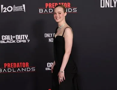 Elle Fanning OnlyFans Leaked Free Thumbnail Picture - #R3GEQ3x3p1