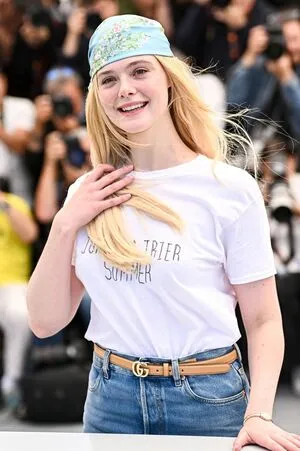 Elle Fanning OnlyFans Leaked Free Thumbnail Picture - #RBaIpsKhIX