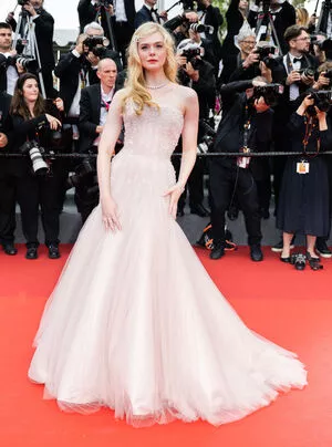 Elle Fanning OnlyFans Leaked Free Thumbnail Picture - #RLUS71c3lO