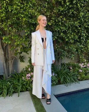 Elle Fanning OnlyFans Leaked Free Thumbnail Picture - #Ri3xFcVSw8