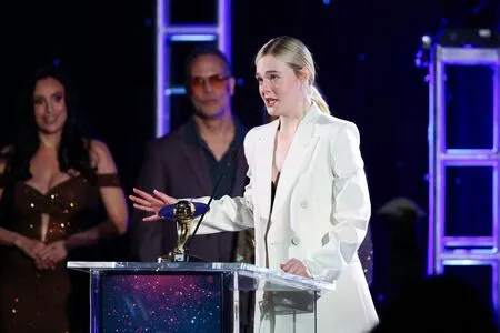 Elle Fanning OnlyFans Leaked Free Thumbnail Picture - #RlJ0WCZ0NC