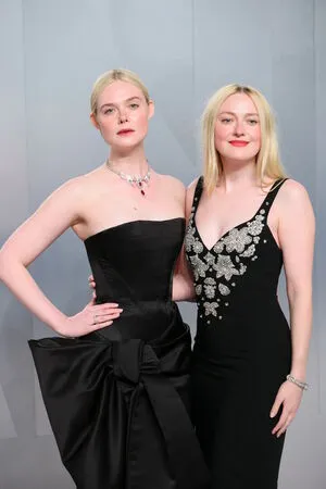 Elle Fanning OnlyFans Leaked Free Thumbnail Picture - #So68LS71ly
