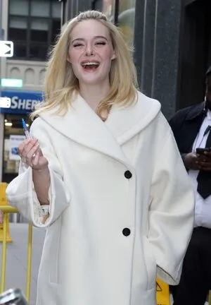 Elle Fanning OnlyFans Leaked Free Thumbnail Picture - #Thfle8543t