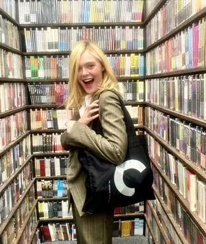 Elle Fanning OnlyFans Leaked Free Thumbnail Picture - #UBH00TRCqt
