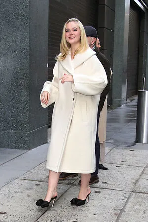Elle Fanning OnlyFans Leaked Free Thumbnail Picture - #UOTveA1N8b