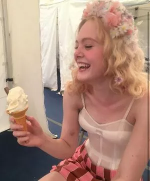 Elle Fanning OnlyFans Leaked Free Thumbnail Picture - #V2hDQvWWG8
