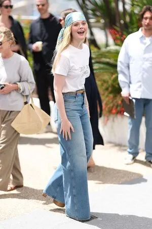 Elle Fanning OnlyFans Leaked Free Thumbnail Picture - #VZqoNwvjCA