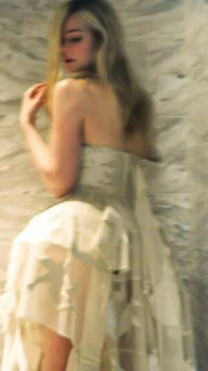 Elle Fanning OnlyFans Leaked Free Thumbnail Picture - #VpH4Yb0Qg1