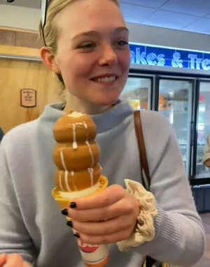 Elle Fanning OnlyFans Leaked Free Thumbnail Picture - #VqrxrL4hAD