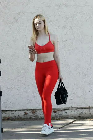Elle Fanning OnlyFans Leaked Free Thumbnail Picture - #WD73ICGgUE