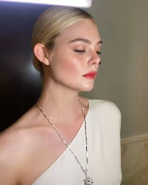 Elle Fanning OnlyFans Leaked Free Thumbnail Picture - #WMGmhtyaYh