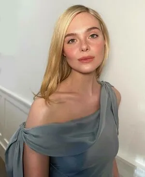 Elle Fanning OnlyFans Leaked Free Thumbnail Picture - #XAmBuiXCfC