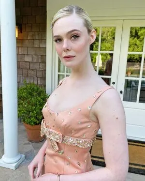 Elle Fanning OnlyFans Leaked Free Thumbnail Picture - #Yc8seg7SIA