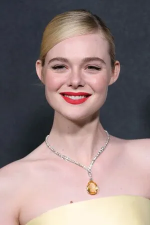 Elle Fanning OnlyFans Leaked Free Thumbnail Picture - #Zhrin35NtG