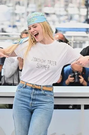 Elle Fanning OnlyFans Leaked Free Thumbnail Picture - #ab5lWJrWcK