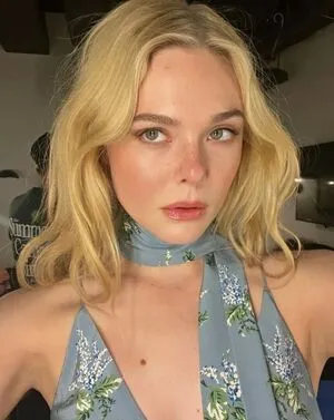 Elle Fanning OnlyFans Leaked Free Thumbnail Picture - #bsQ5QVU9W5
