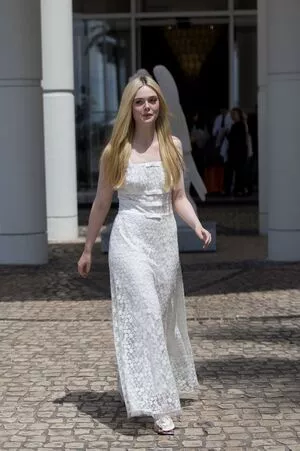 Elle Fanning OnlyFans Leaked Free Thumbnail Picture - #c3LU3kDM7f