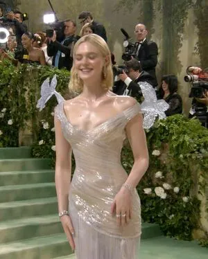 Elle Fanning OnlyFans Leaked Free Thumbnail Picture - #cR6418iiIt