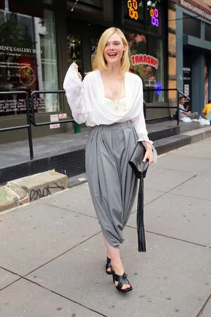 Elle Fanning OnlyFans Leaked Free Thumbnail Picture - #ceZHXww2M8