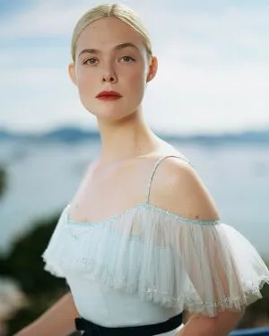 Elle Fanning OnlyFans Leaked Free Thumbnail Picture - #cy7Io8B78L