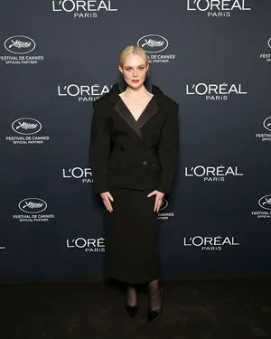 Elle Fanning OnlyFans Leaked Free Thumbnail Picture - #d4k8JuWpYR