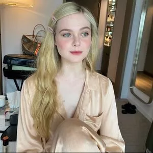 Elle Fanning OnlyFans Leaked Free Thumbnail Picture - #dAnKuRKicj