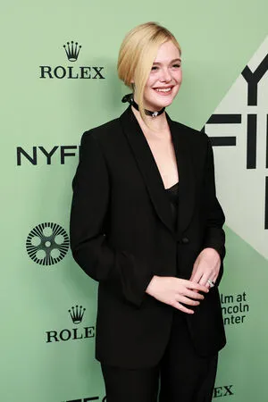 Elle Fanning OnlyFans Leaked Free Thumbnail Picture - #dswSOVdyIg