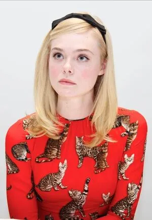 Elle Fanning OnlyFans Leaked Free Thumbnail Picture - #eaxG1h6342