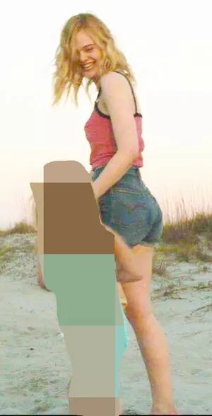 Elle Fanning OnlyFans Leaked Free Thumbnail Picture - #esCB4RIUAG