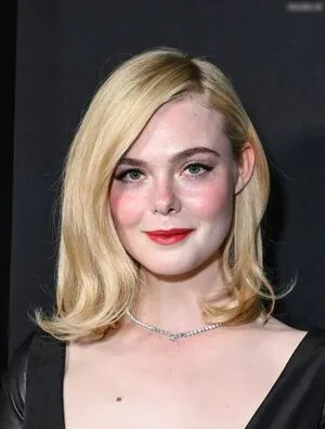 Elle Fanning OnlyFans Leaked Free Thumbnail Picture - #f2N9qPAgLT