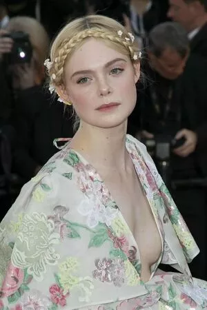 Elle Fanning OnlyFans Leaked Free Thumbnail Picture - #fwf2zSmbkI