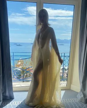 Elle Fanning OnlyFans Leaked Free Thumbnail Picture - #grWs6GY1et