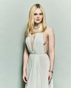 Elle Fanning OnlyFans Leaked Free Thumbnail Picture - #h400y86Fdv