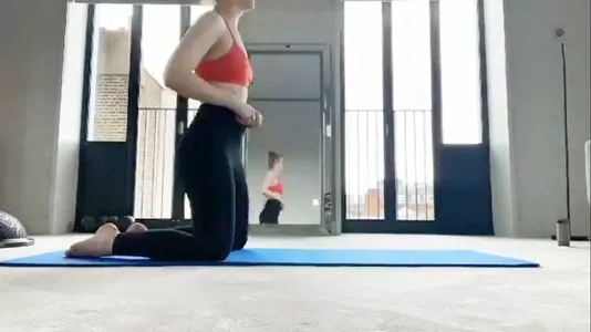 Elle Fanning OnlyFans Leaked Free Thumbnail Picture - #hGnIkAnCeo