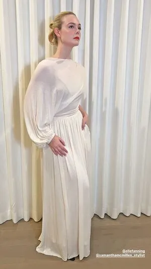 Elle Fanning OnlyFans Leaked Free Thumbnail Picture - #hpRspjbOia