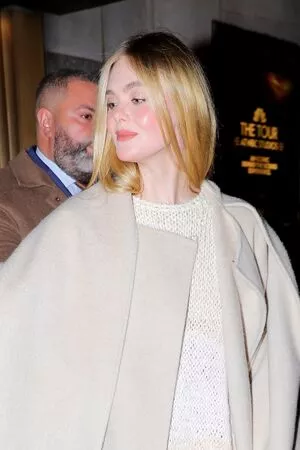 Elle Fanning OnlyFans Leaked Free Thumbnail Picture - #iDI8ZBTSKk