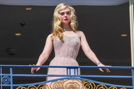 Elle Fanning OnlyFans Leaked Free Thumbnail Picture - #iNepwRTCga