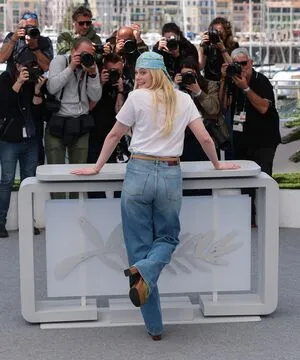 Elle Fanning OnlyFans Leaked Free Thumbnail Picture - #igar1n48Dv