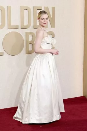 Elle Fanning OnlyFans Leaked Free Thumbnail Picture - #iqyneLYEQf