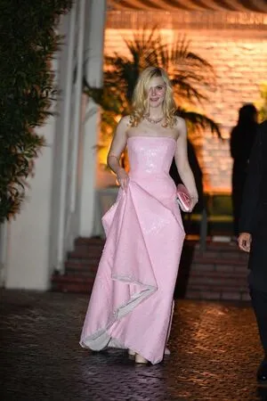 Elle Fanning OnlyFans Leaked Free Thumbnail Picture - #j8KUQXX9bM