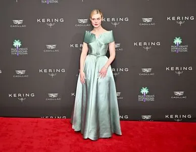 Elle Fanning OnlyFans Leaked Free Thumbnail Picture - #jrqqszD4UN