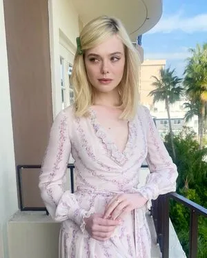 Elle Fanning OnlyFans Leaked Free Thumbnail Picture - #kEtb9aFgx1