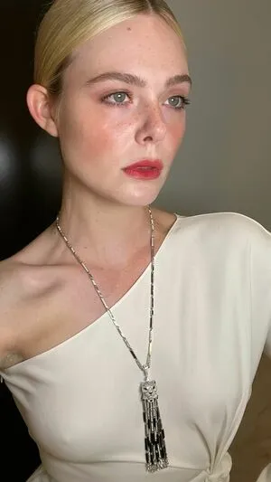 Elle Fanning OnlyFans Leaked Free Thumbnail Picture - #kyZlScfvOg