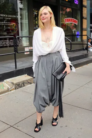 Elle Fanning OnlyFans Leaked Free Thumbnail Picture - #l2HMYir5ow