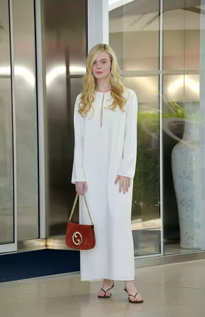 Elle Fanning OnlyFans Leaked Free Thumbnail Picture - #l7DHpGLkdO